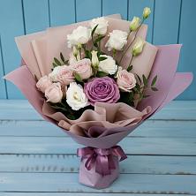 Букет цветов из:  Розы и Лизиантусы в Новокуйбышевске Самарская область