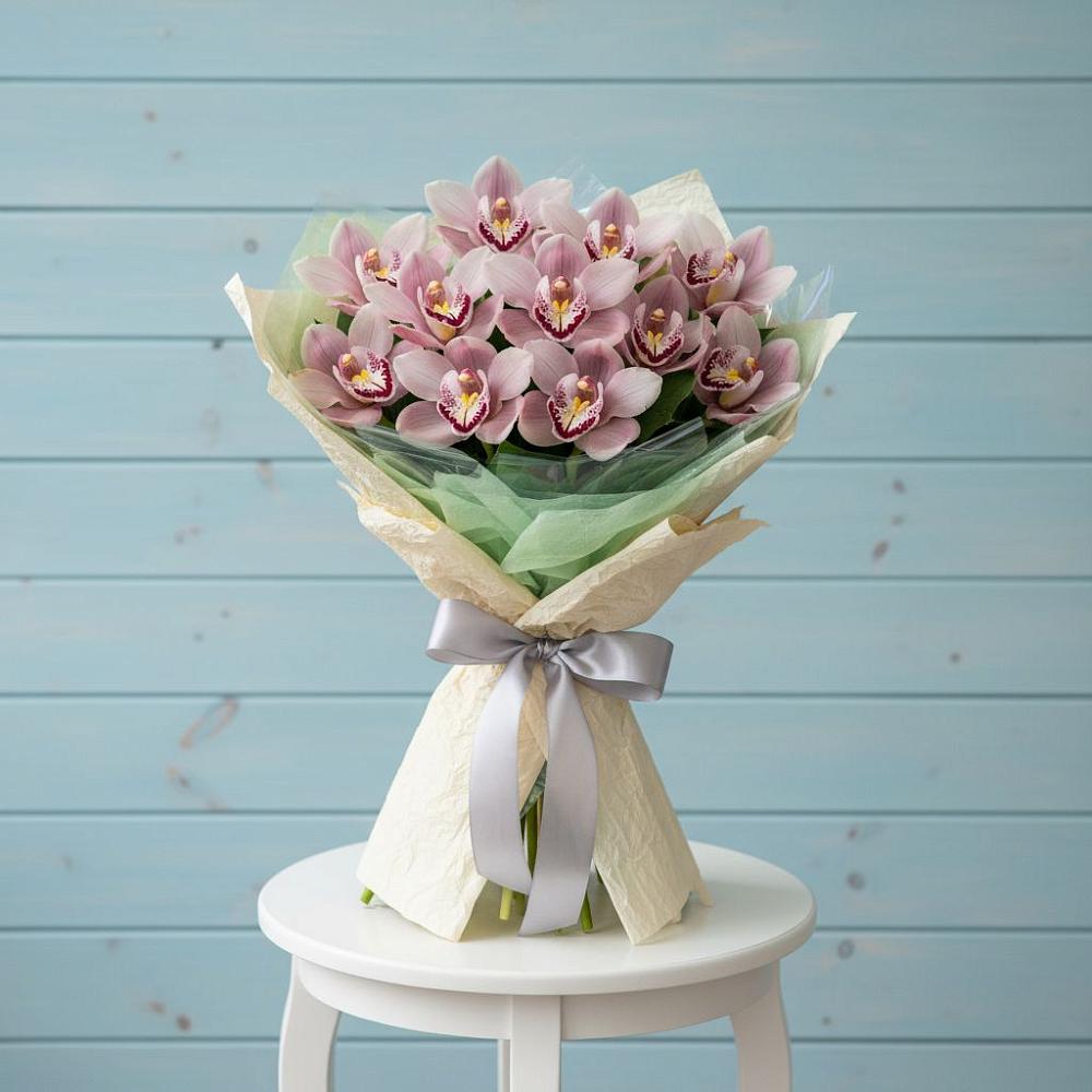 Букет цветов из: Орхидеи и Розы в Новокуйбышевске Самарская область