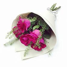 Букет цветов из:  Розы в Новокуйбышевске Самарская область