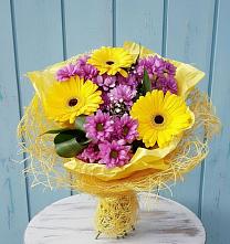 Букет цветов из:  Хризантемы и Герберы в Новокуйбышевске Самарская область