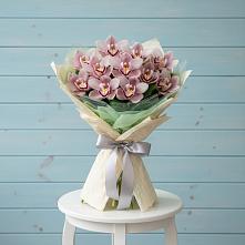 Букет цветов из:  Орхидеи и Розы в Новокуйбышевске Самарская область