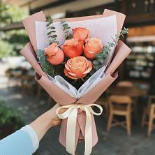 Букет цветов из:  Розы в Новокуйбышевске Самарская область