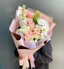 Букет цветов из:  Хризантемы и Розы в Новокуйбышевске Самарская область