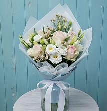Букет цветов из:  Розы и Лизиантусы в Новокуйбышевске Самарская область