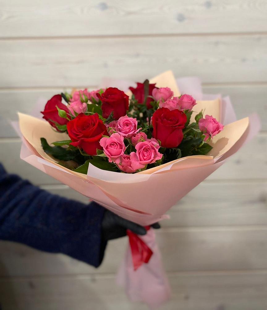 Букет цветов из: Розы в Новокуйбышевске Самарская область