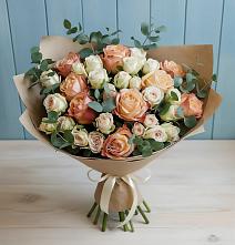 Букет цветов из:  Альстромерии и Розы в Новокуйбышевске Самарская область